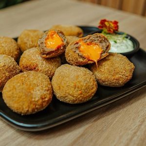 imagem do produto Disquinho de carne recheado com cheddar 350g