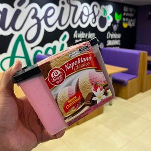 imagem do produto Sorvete creme mel napolitano 1,5l