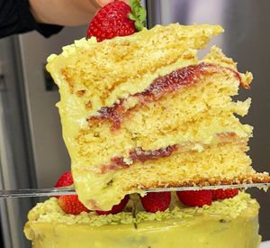 imagem do produto Fatia Pistache com Frutas vermelhas