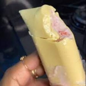 imagem do produto Dindin Gourmet de casquinha Branca com Morango