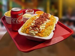 imagem do produto Combo individual Monster (Hot Dog Monster + Coca Cola 350 ml)