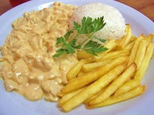 imagem do produto Quentinha media  Estrogonofe de frango 