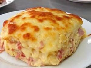 imagem do produto Lasanha de Presunto e Queijo ao Molho Branco - Pequena