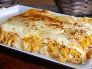 imagem do produto Lasanha de Frango com Queijo e Presunto - Pequena