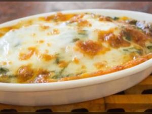 imagem do produto Lasanha Especial de Brócolis ao Molho Branco - Média