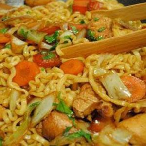 imagem do produto Yakisoba ,mista Pequena sem camarão.