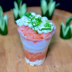 imagem do produto Copo da Felicidade de Sushi Salmão cru 200ml