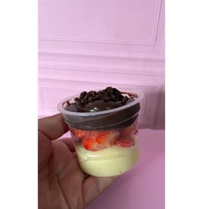 imagem do produto Bombom no pote (Morango) 150ml