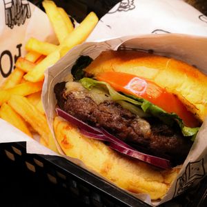 imagem do produto Clássic  Salada + fritas