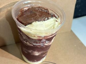 imagem do produto Açaí com creme de Ninho e creme de avelã.
