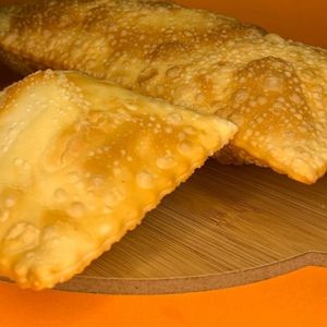 imagem do produto Pastel de carne, queijo e presunto 