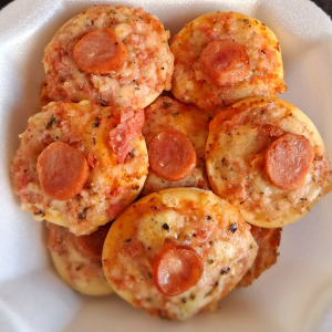 imagem do produto 10 mini pizza .