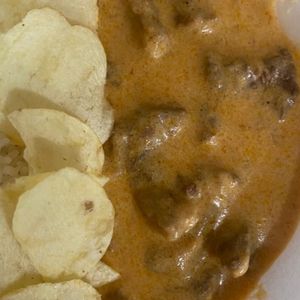 imagem do produto Estrogonofe de carne com arroz de brócolis e fritas ou batata Chips 
