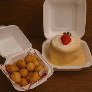 imagem do produto Mini bolo vulcão P, mais 15 salgados