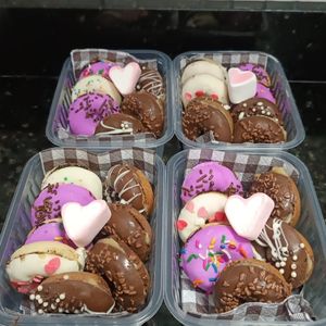 imagem do produto Mini donuts na caixa