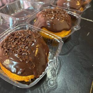 imagem do produto Bolo Caseirinho de Cenoura com Cobertura de Chocolate