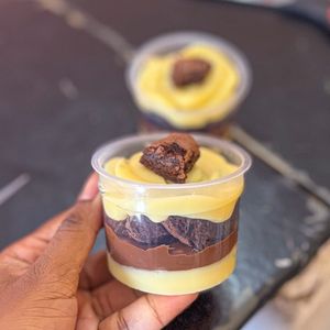 imagem do produto Afogadinho de Brownie - Ninho e Nutella 