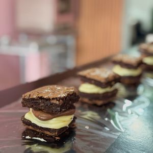 imagem do produto Brownie recheado - Ninho e Nutella