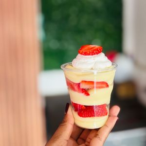 imagem do produto Copo da Felicidade- Ninho com Morango
