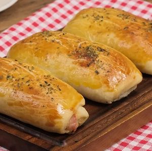 imagem do produto BAURU DE PRESUNTO E MUSSARELA