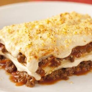 imagem do produto Lasanha a bolonhesa com salada de legumes