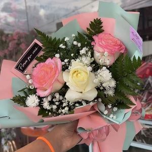 imagem do produto Buquê 03 rosas ( branca e rosé )  " para te fazer feliz " 