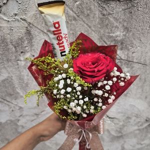 imagem do produto Buquê 01 rosa solitário luxo + Nutella b-ready 