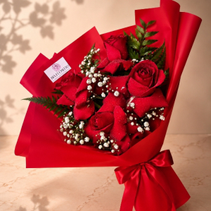 imagem do produto Buquê 04 Rosas especial tradicional - Embalagem vermelha 