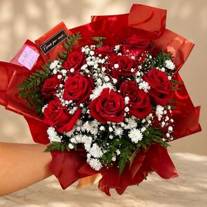 imagem do produto Buquê super luxo 10 rosas vermelhas 