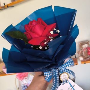 imagem do produto ROSA vermelha SOLITÁRIA LUXO Azul 