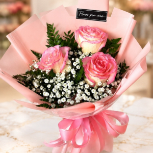 imagem do produto Buquê clássico luxo 03 rosas cor rosa claro 