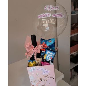 imagem do produto Box luxo com vinho + Ruffles+ chocolate lacta variados + bis + balão e box personalizada+ acompanha cartão e embalagem em celofane com laço