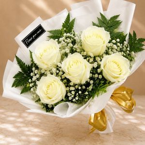 imagem do produto Buquê luxo clássico 05 rosas brancas