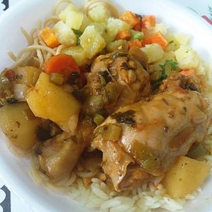 imagem do produto FRANGO GUISADO 