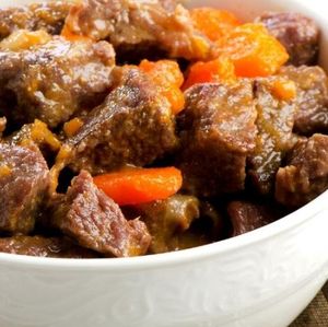 imagem do produto CARNE DE PANELA + SOBREMESA+suco