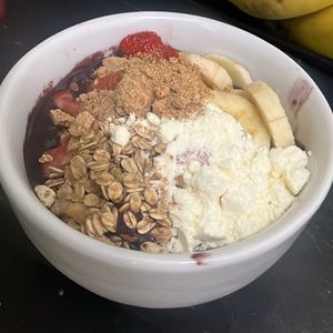 imagem do produto Tigela Recheada 2 Frutas + 2 acompanhamentos 