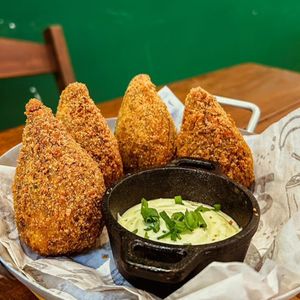 imagem do produto Porção de Coxinhas de Costela c/Queijo