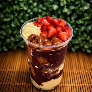 imagem do produto Crunch Açaí - Leite em po - Leite condensado - Morango - Creme de kit-kat