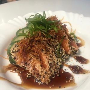 imagem do produto Salmão com crosta de gergelim 