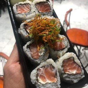 imagem do produto Uramaki de salmão 8 unidades