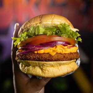 imagem do produto BOM CHICKEN SALAD 