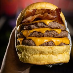 imagem do produto BOM TRIPLO BACON 