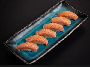 imagem do produto Niguiri salmão maçaricado 08 unidades