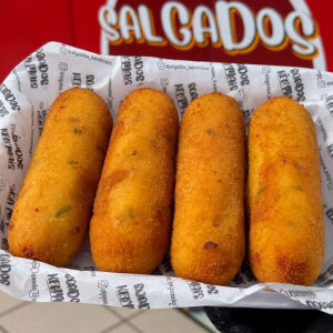 imagem do produto Enroladinho de salsicha (Macaxeira)