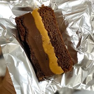 imagem do produto Bolo gelado de doce de leite e chocolate 