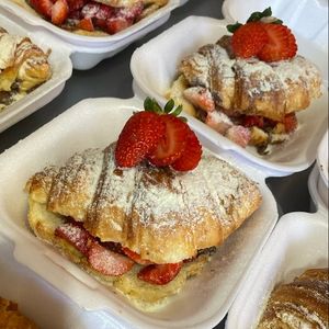 imagem do produto Croissant de Nutella e morango