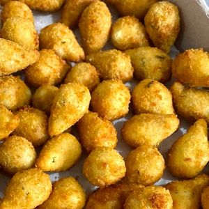 imagem do produto Cento de salgados (100 mini salgados)