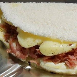 imagem do produto **Calabresa com mussarela 