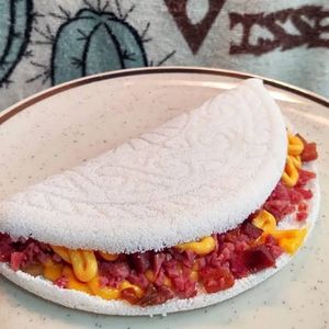 imagem do produto **Calabresa com Cheddar 