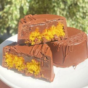 imagem do produto Bolo bombom de cenoura 